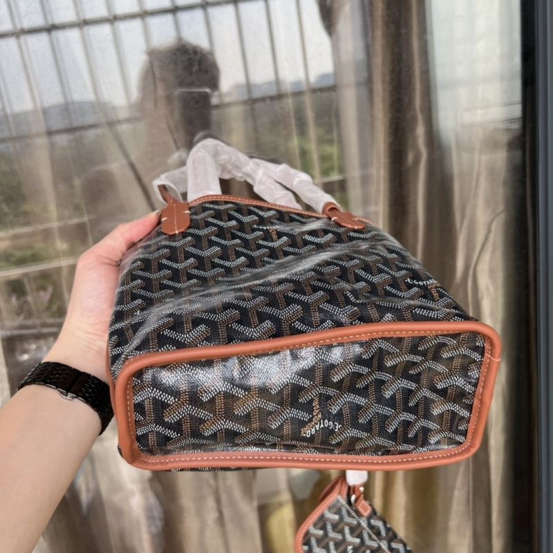 Goyard Shopping Bags